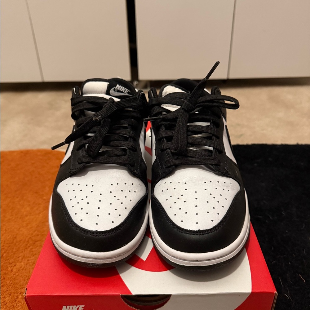 Nike Dunk Panda Men's Black and White Low-Top Sneakers